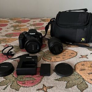 Canon Black DSLR Camera Kit